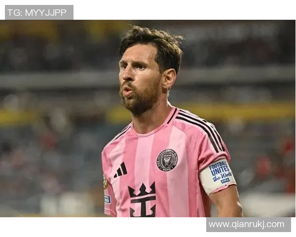 足球传奇退役后渐显老态 身体状况变化引发球迷热议