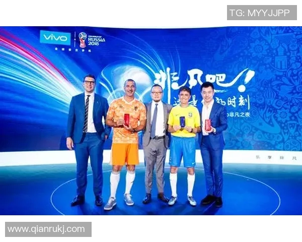 当代足球球星深夜齐聚小镇酒馆畅谈绿茵往事